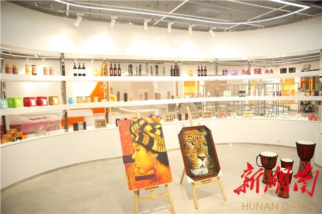 众商追捧开新路——雨花区中非经贸合作促进创新示范园的故事